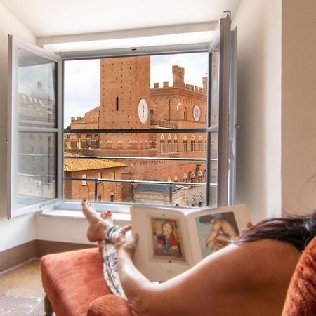 Apartamento Palazzo Chigi Zondadari Siena Exterior foto