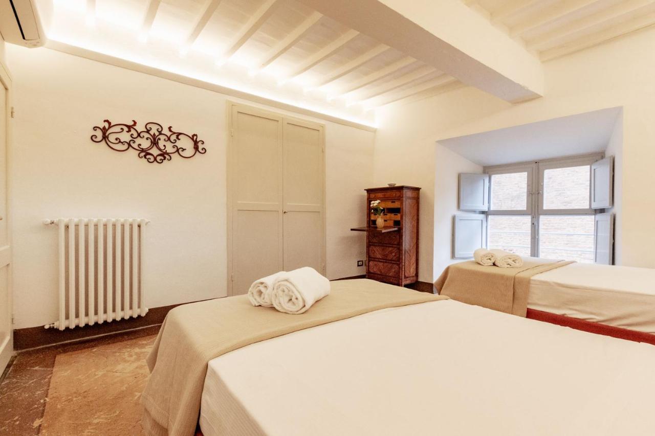 Apartamento Palazzo Chigi Zondadari Siena Exterior foto