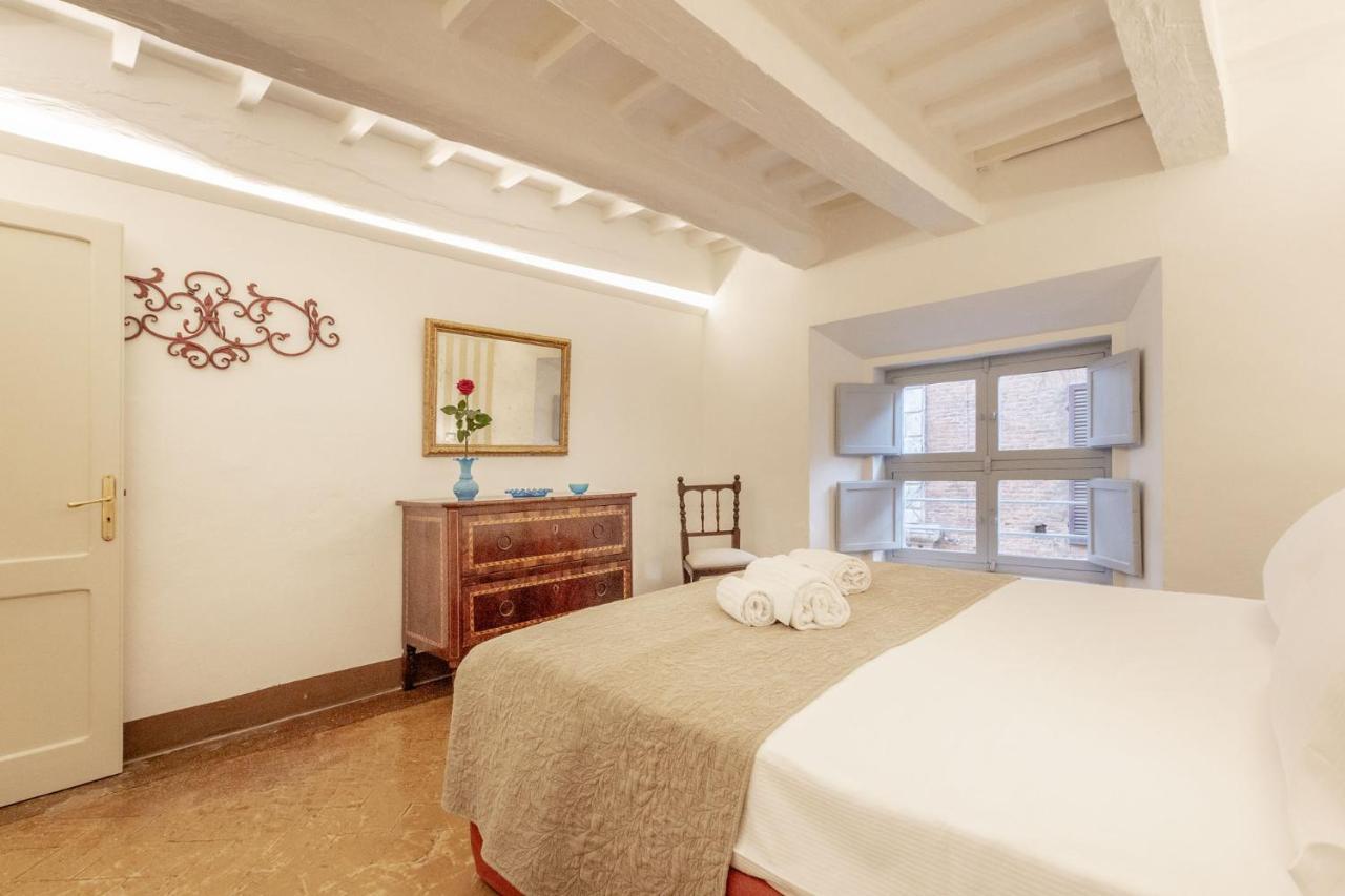 Apartamento Palazzo Chigi Zondadari Siena Exterior foto