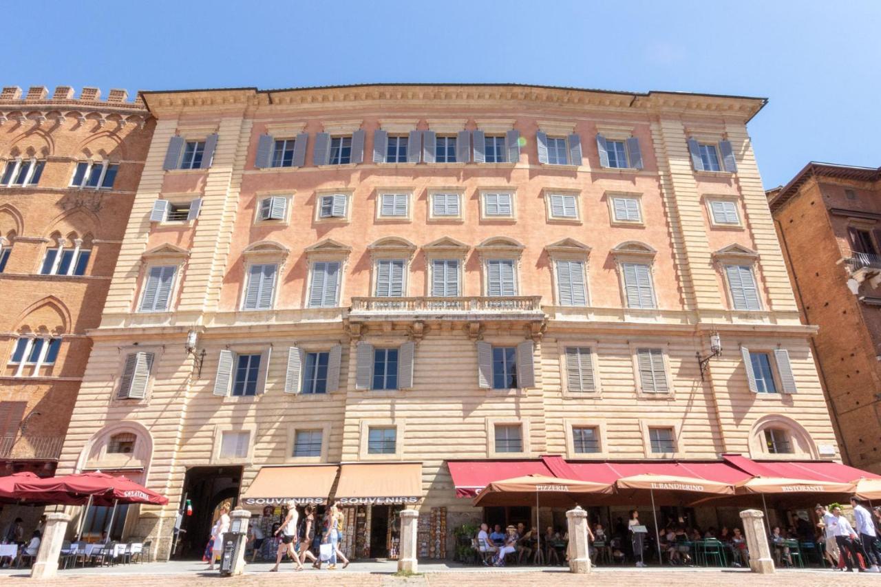 Apartamento Palazzo Chigi Zondadari Siena Exterior foto