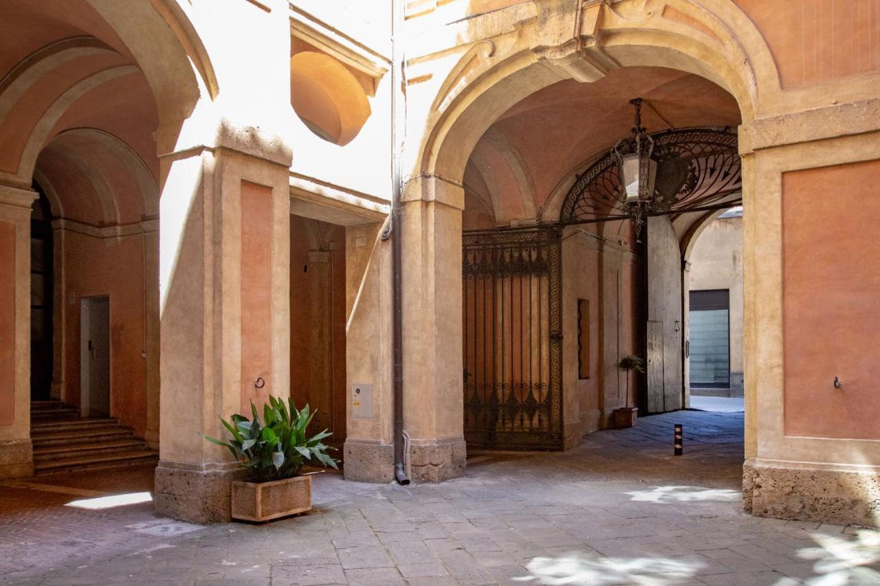 Apartamento Palazzo Chigi Zondadari Siena Exterior foto